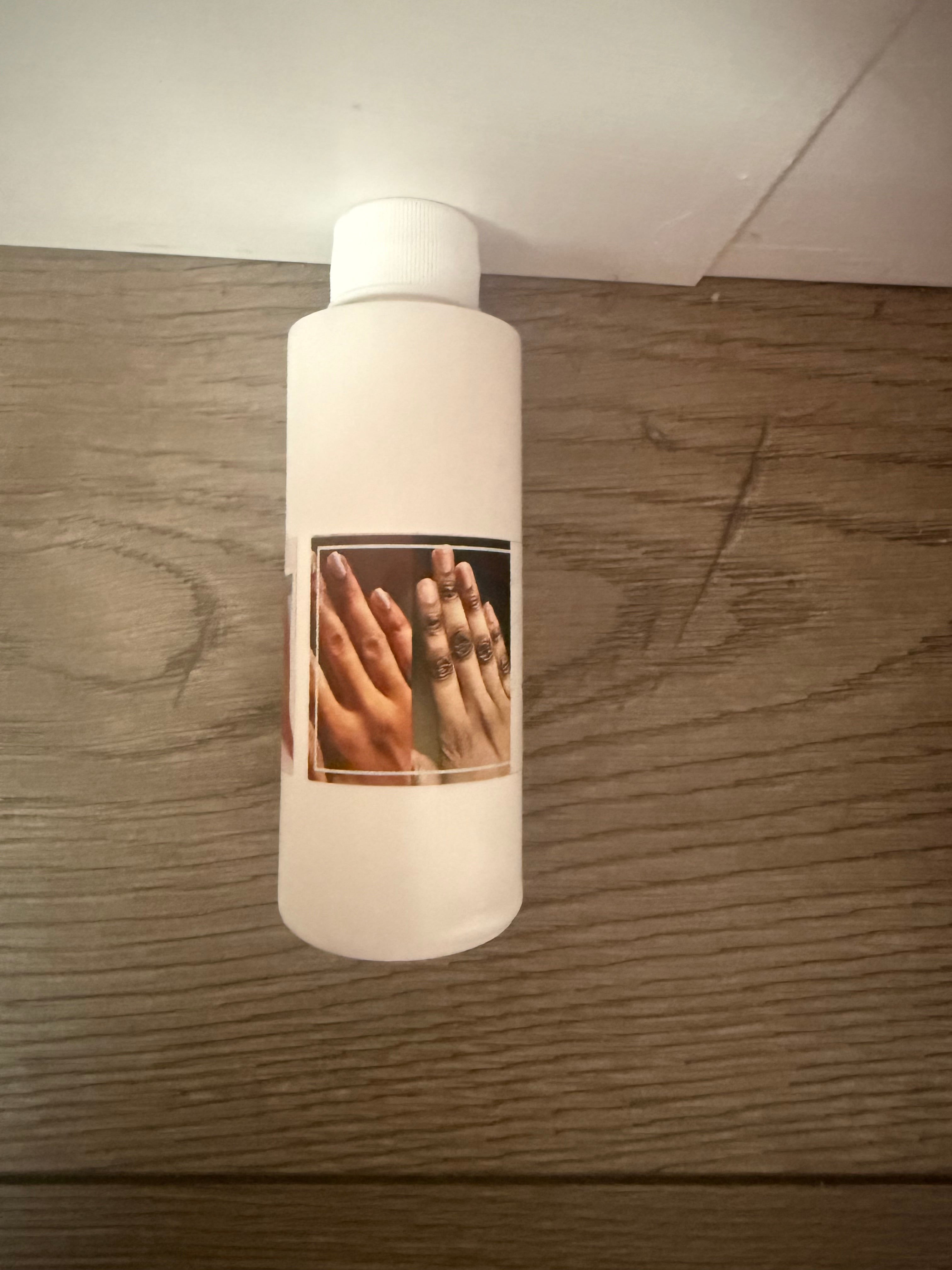 Hand oil